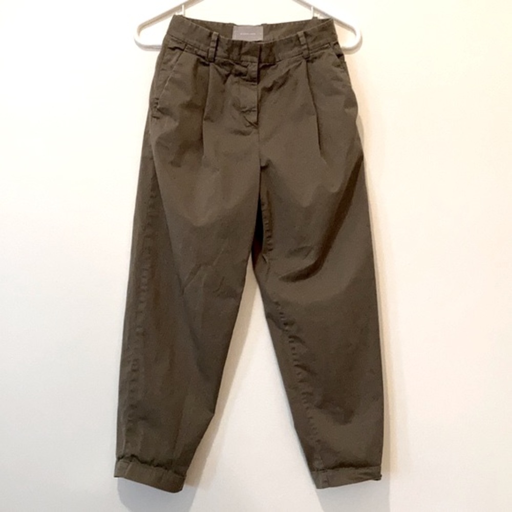 Everlane slouchy chino, size 00
